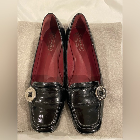 Black enamel Coach shoes 7.5 - Picture 1 of 5